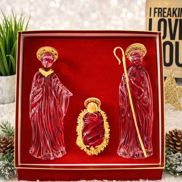 Retired Gorham Shiny Holy Family Crystal Figurine Nativity Set